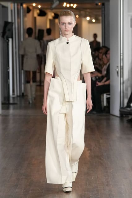 J-E-CAI S/S 24 Show