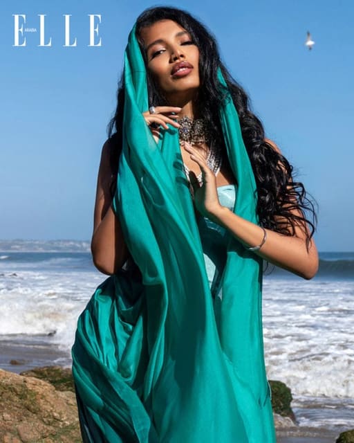 Photographed Joy Strotz — Elle Arabia