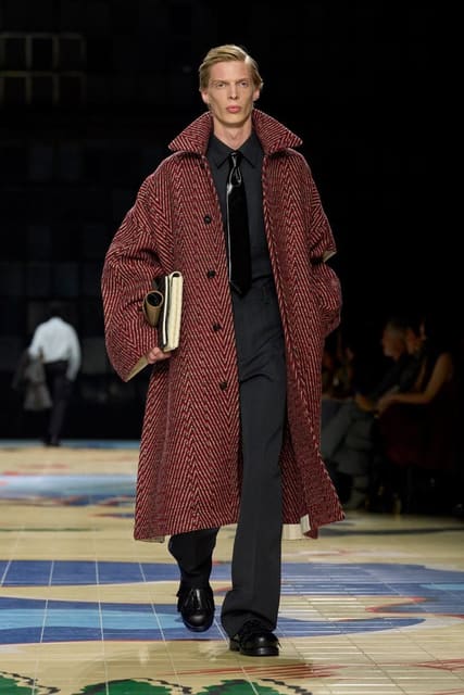 Bottega Veneta S/S 24 Show — Bottega Veneta
