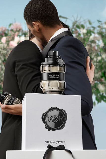 Viktor & Rolf Fragance: #LoveIsForEveryo... — Viktor & Rolf
