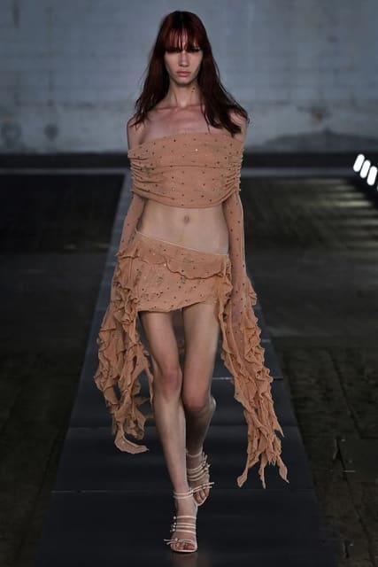 Zoe Dupeyre — 4