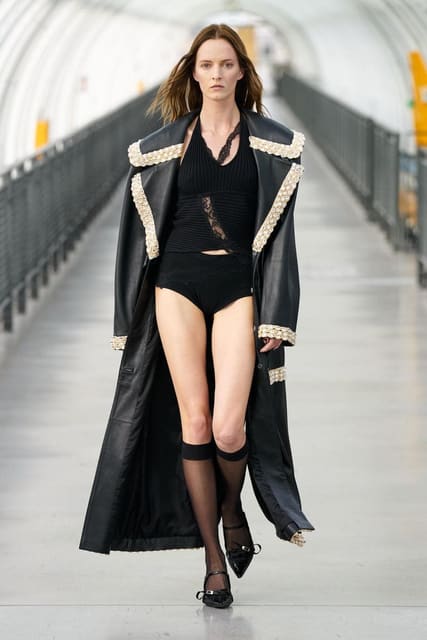 Vaillant S/S 24 Show — Vaillant