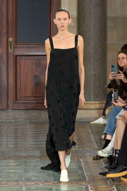 Uma Wang S/S 24 Show — Uma Wang