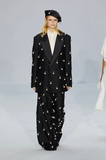 KIMHĒKIM S/S 24 Show — KIMHĒKIM