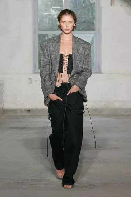 Nella Milenkovic — 5