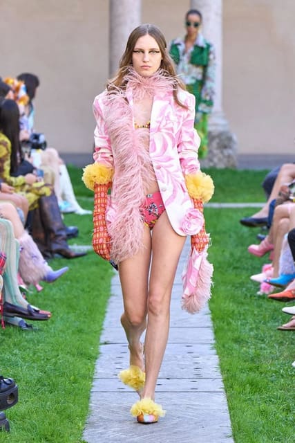 Shuting Qiu S/S 24 Show