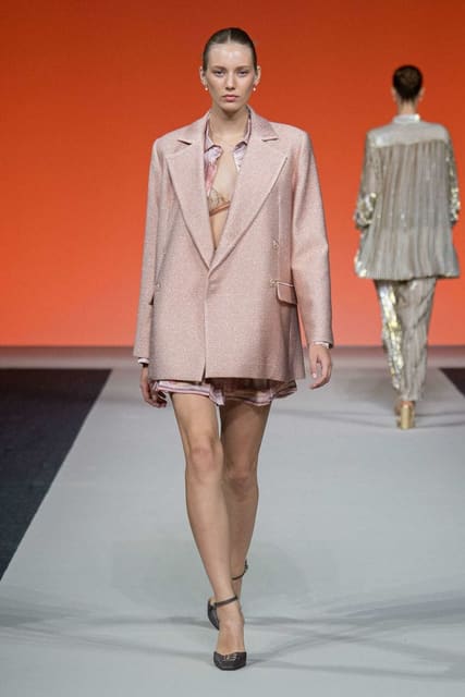 Tani Birkin — 9