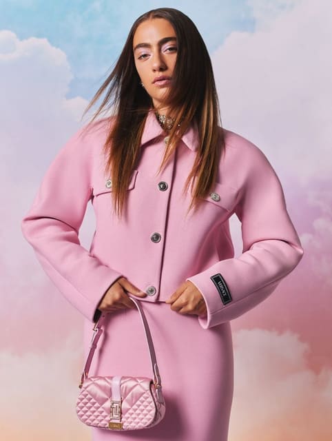 Head in the clouds — Mojeh Magazine