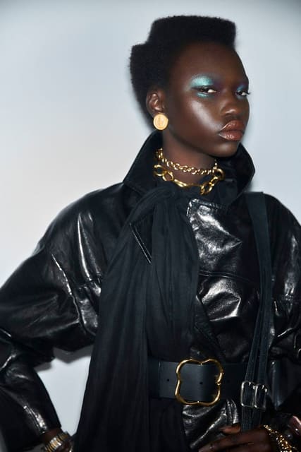 The Black Mirror — Issue Magazine U.S.