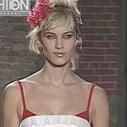 DKNY S/S 2003 Show — DKNY