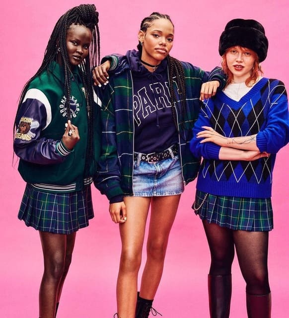 H&M Season Divided FW 22 — H&M