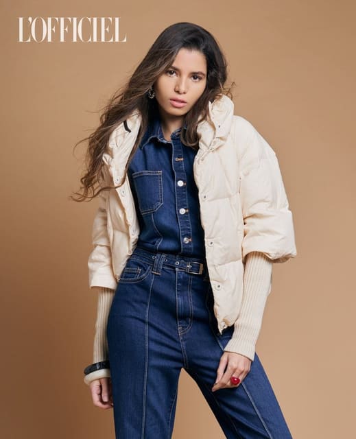 Fall Into Line — L'Officiel India