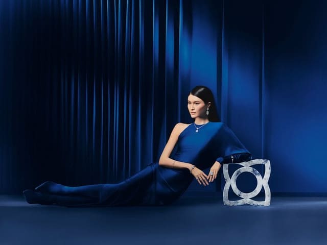 De Beers Holiday 2023 Campaign — De Beers