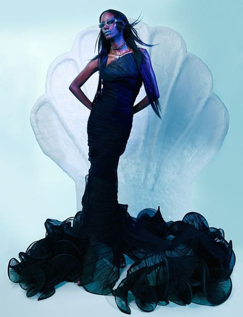 Siren's Song — Mirror Mirror Magazine