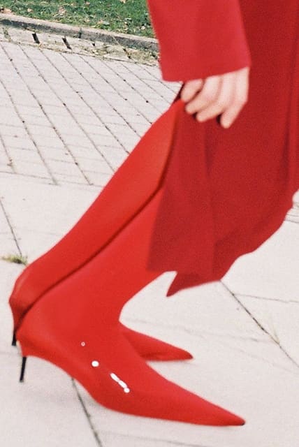 Blondes Prefer The Dawn — The Hunger Magazine online