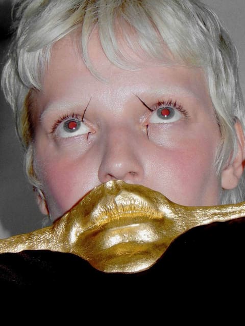 Runway Gimmicks — FAZ Magazine