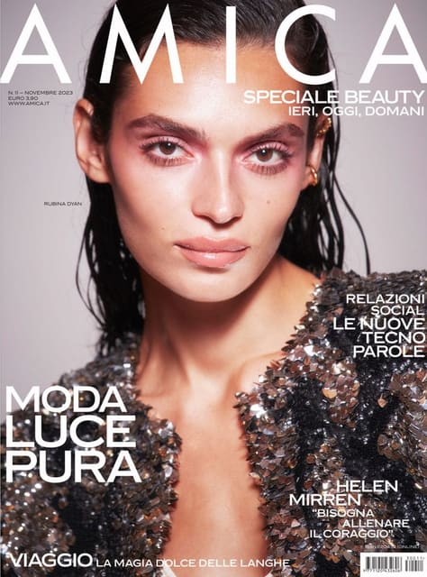 Amica November 2023 Cover — Amica