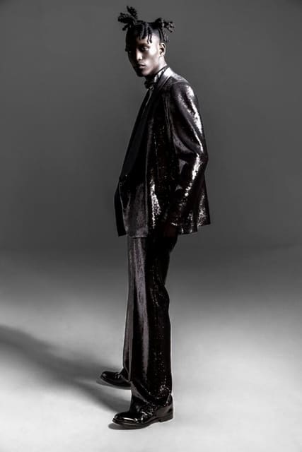 DAZZLE FOR THE NEW YEAR AHEAD — V Man