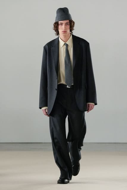 Auralee F/W 24 Show — Auralee