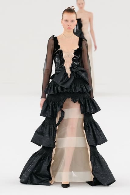 Viktor & Rolf Haute Couture Spring 2024 ... — Viktor & Rolf