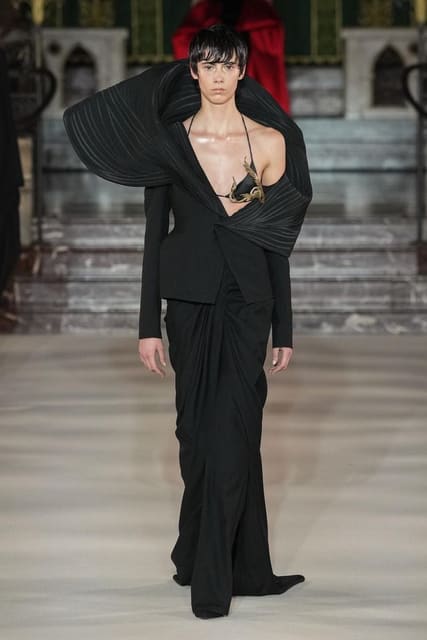 Gaurav Gupta Haute Couture Spring 2024 S...