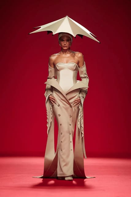 Robert Wun Haute Couture Spring 2024 Sho... — Robert Wun