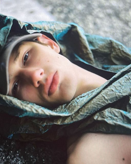 Under Construct — Dust Magazine