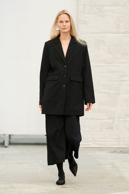 Josefine Nielsen — 3