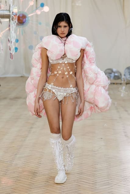 Susan Fang F/W 24 Show — Susan Fang