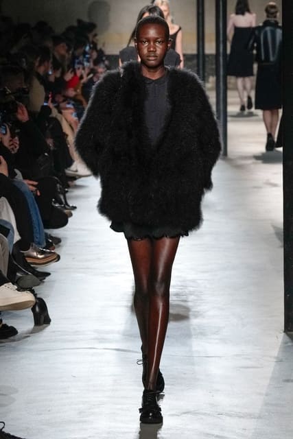 No. 21 F/W 24 Show — N21