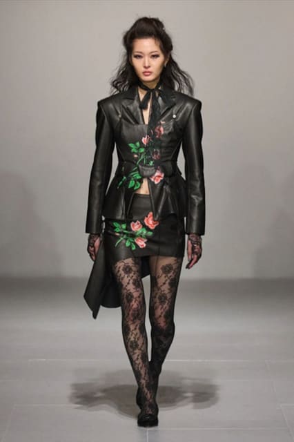 Yuhan Wang F/W 24 Show — Yuhan Wang
