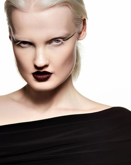 Allure by Zuzia Zawada — Vogue Czechoslovakia