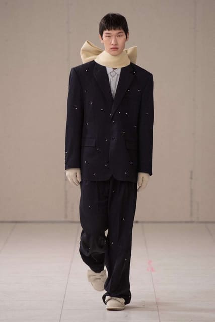 KIMHĒKIM F/W 24 Show — KIMHĒKIM