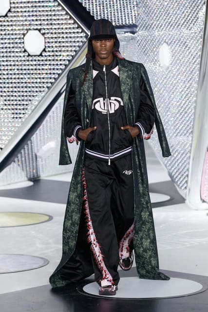 Off-White F/W 24 Show — Off-White