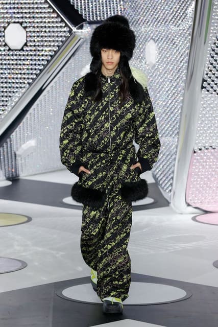 Off-White F/W 24 Show — Off-White