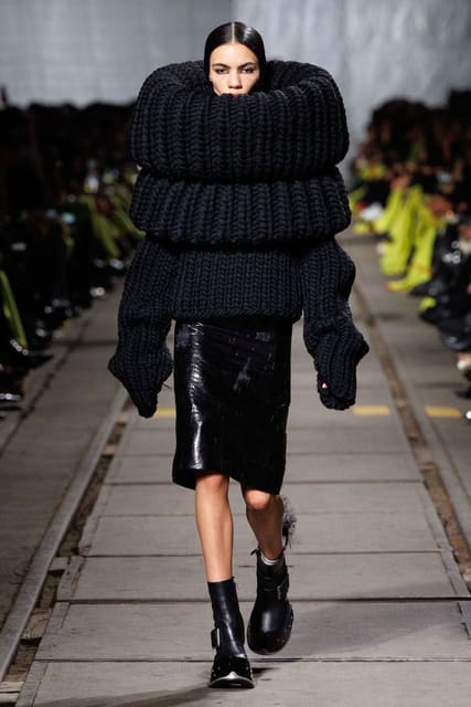 Alexander McQueen F/W 24 Show — Alexander McQueen