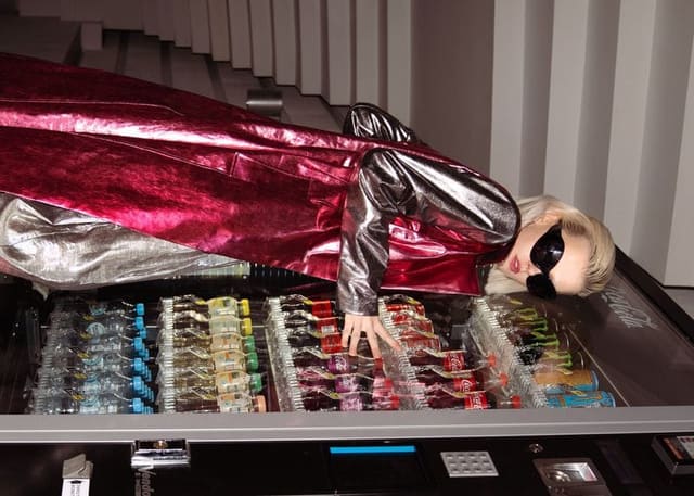 Mia Underground — Cake Magazine