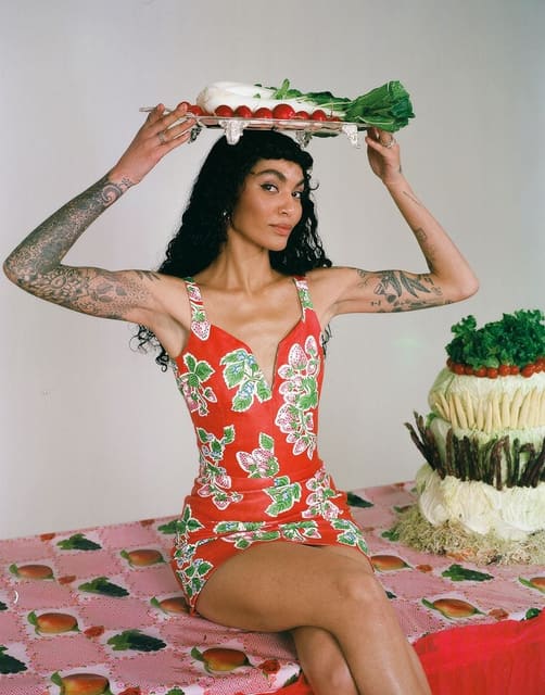 SOPHIA ROE — ODDA Magazine