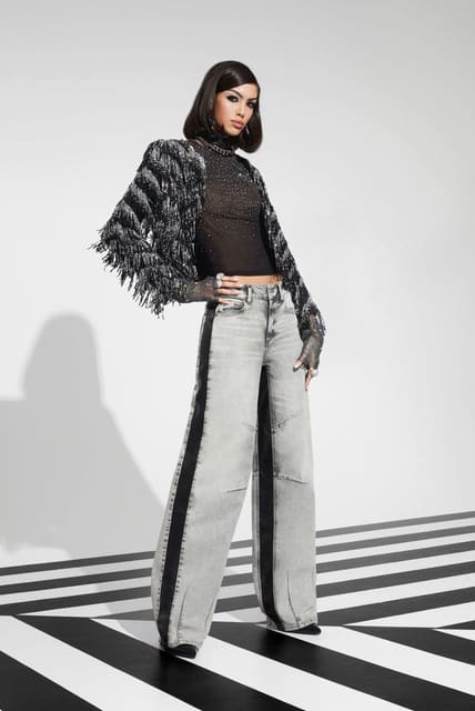 Alice + Oliva Fall 2024 Lookbook by Lily... — Alice + Olivia