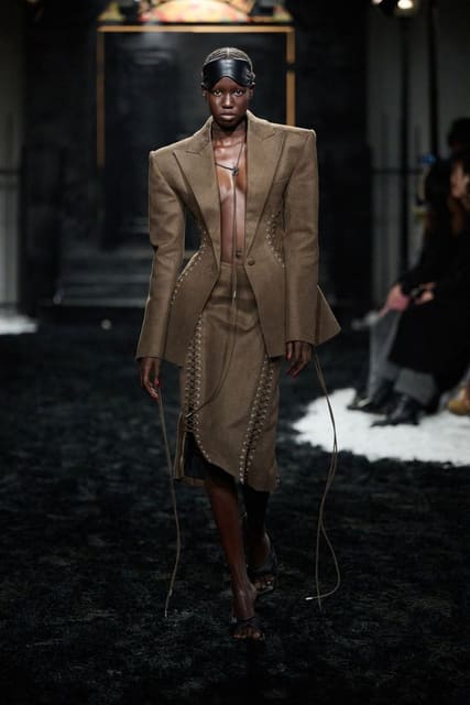Markgong F/W 24 Show Shanghai — MARKGONG