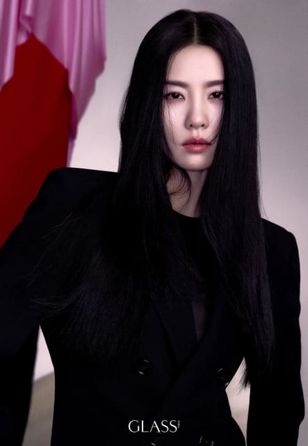 Shishi Liu丨The Sword,The Bamboo and The ... — Glass Magazine