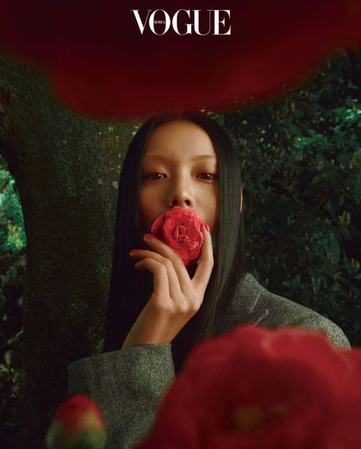 봄에 절정에서 마주한 장면들 — Vogue Korea