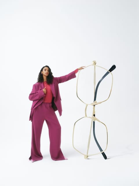 Vogue Eyewear Holiday Campaign 23 — Vogue Eyewear