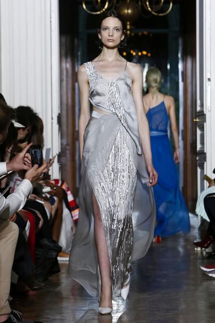Yiqing Yin Haute Couture Fall 2015 Show — Yiqing Yin
