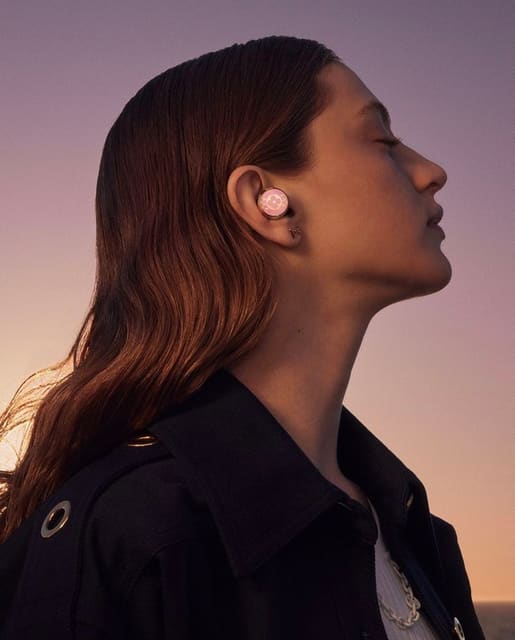 Louis Vuitton Horizon Light Up Earphones — Louis Vuitton