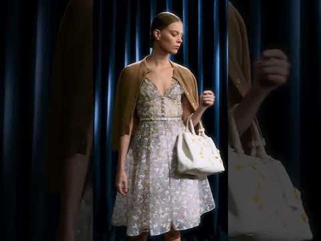 Prada A Galleria Romance — Prada