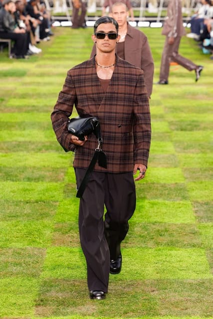 Louis Vuitton S/S 25 Men's Show — Louis Vuitton