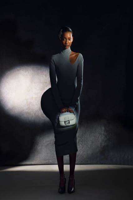 The way she wears it — Numéro Netherlands