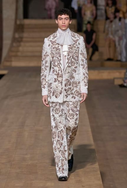 Dolce & Gabbana Alta Sartoria 2024 Show ... — Dolce & Gabbana