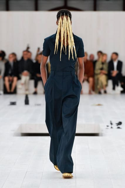 Loewe S/S 25 Men's Show — Loewe